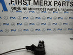 MERCEDES MERCEDES C-CLASS W205 FRONT RIGHT DOOR HANDLE BRACKET A0997604600 FMR40