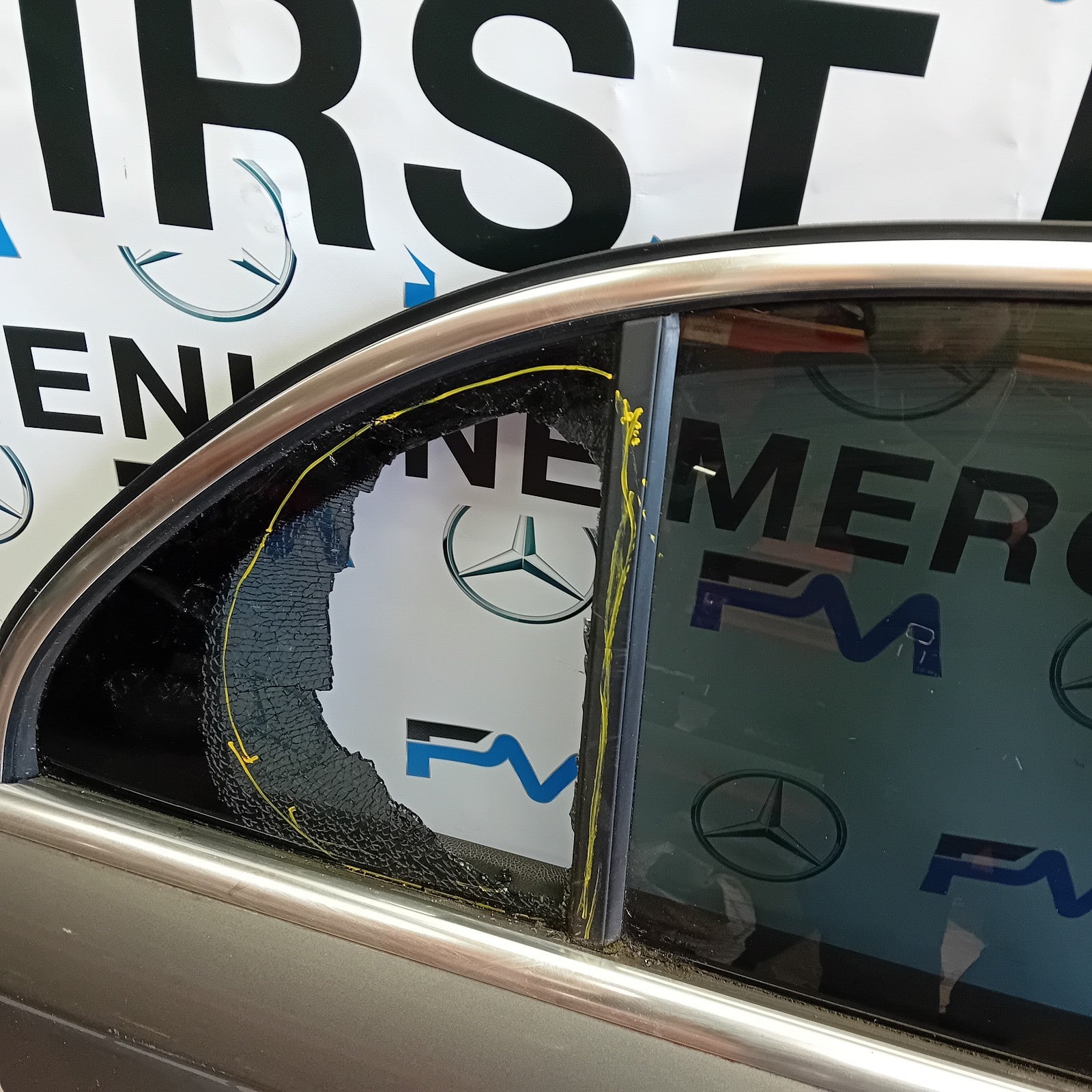 MERCEDES BENZ A-CLASS W177 DRIVER SIDE REAR DOOR ( OFF SIDE REAR ) FM09
