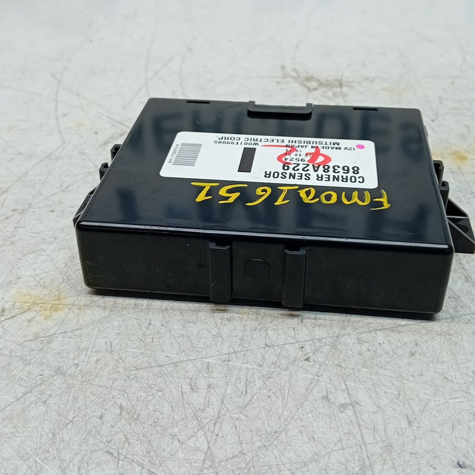 MITSUBISHI OUTLANDER 2016-2020 BLIND SPOT MONITOR SENSOR 10R-047527