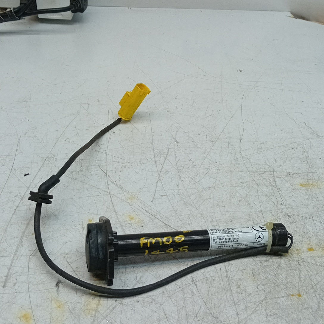 MERCEDES C CLASS W205 BONNET PEDESTRIAN ACTUATOR  A2059060002 2017 FM001445