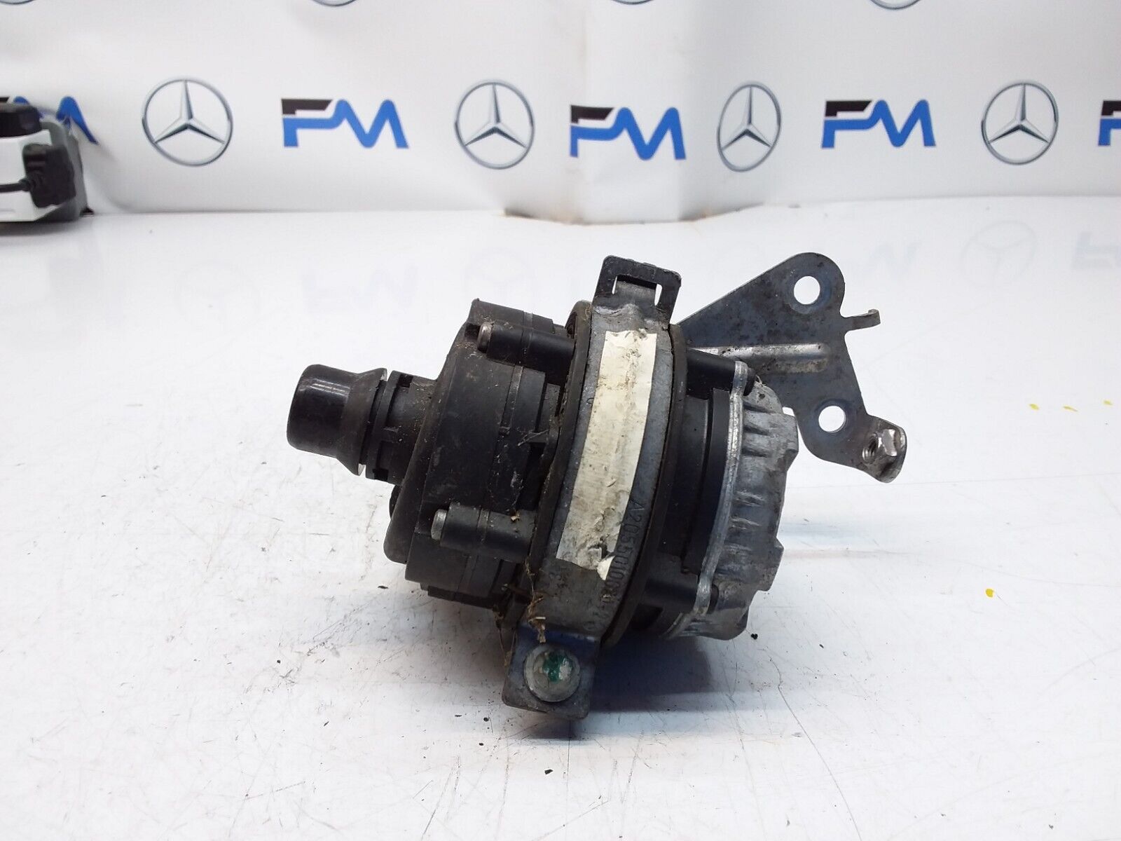 MERCEDES C-CLASS W205 ELECTRIC COOLER WATER PUMP A0005002686 FM00616