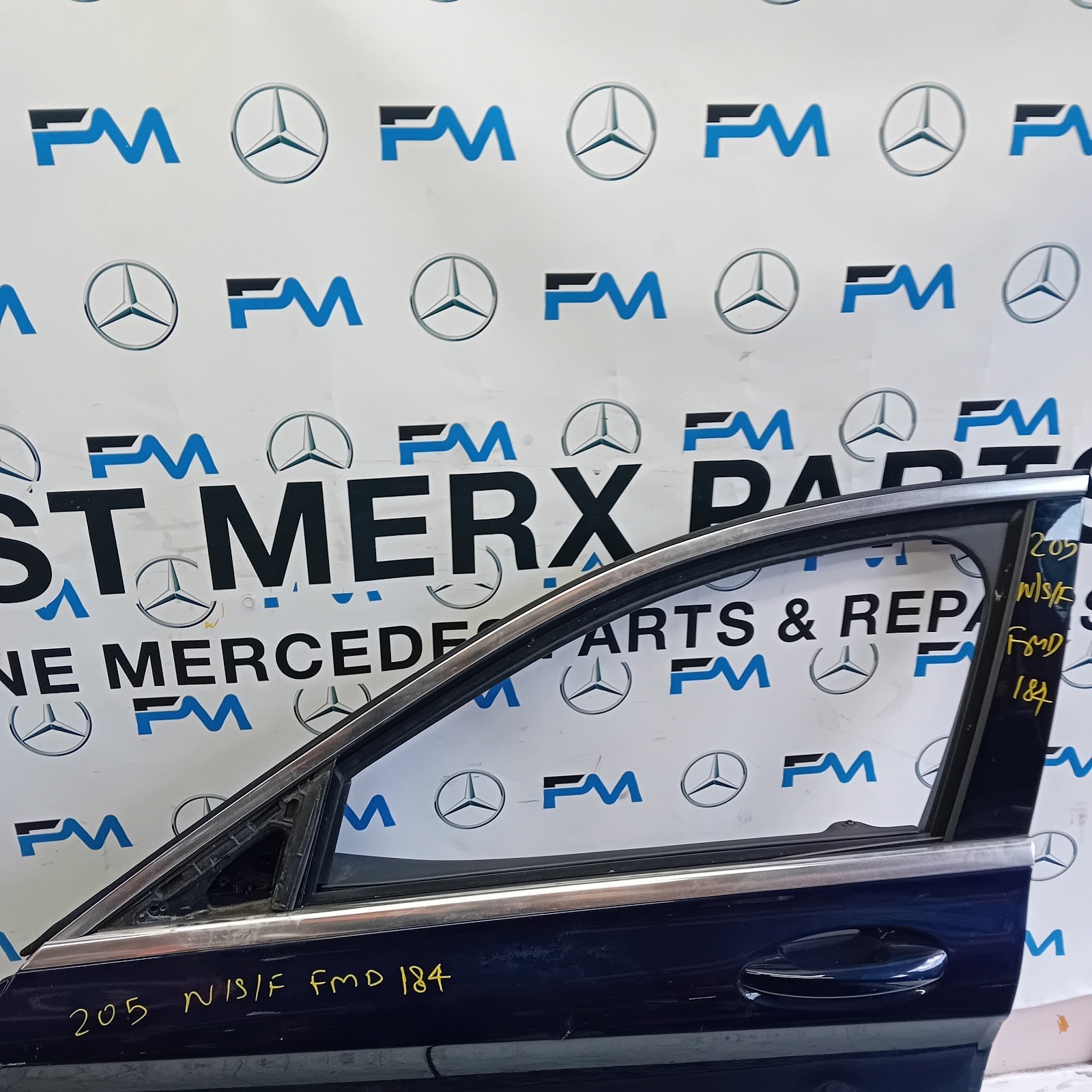 MERDEDES C-CLASS W205 DRIVER SIDE FRONT DOOR NSF BLUE 2014 ON COMPLETE FMD184