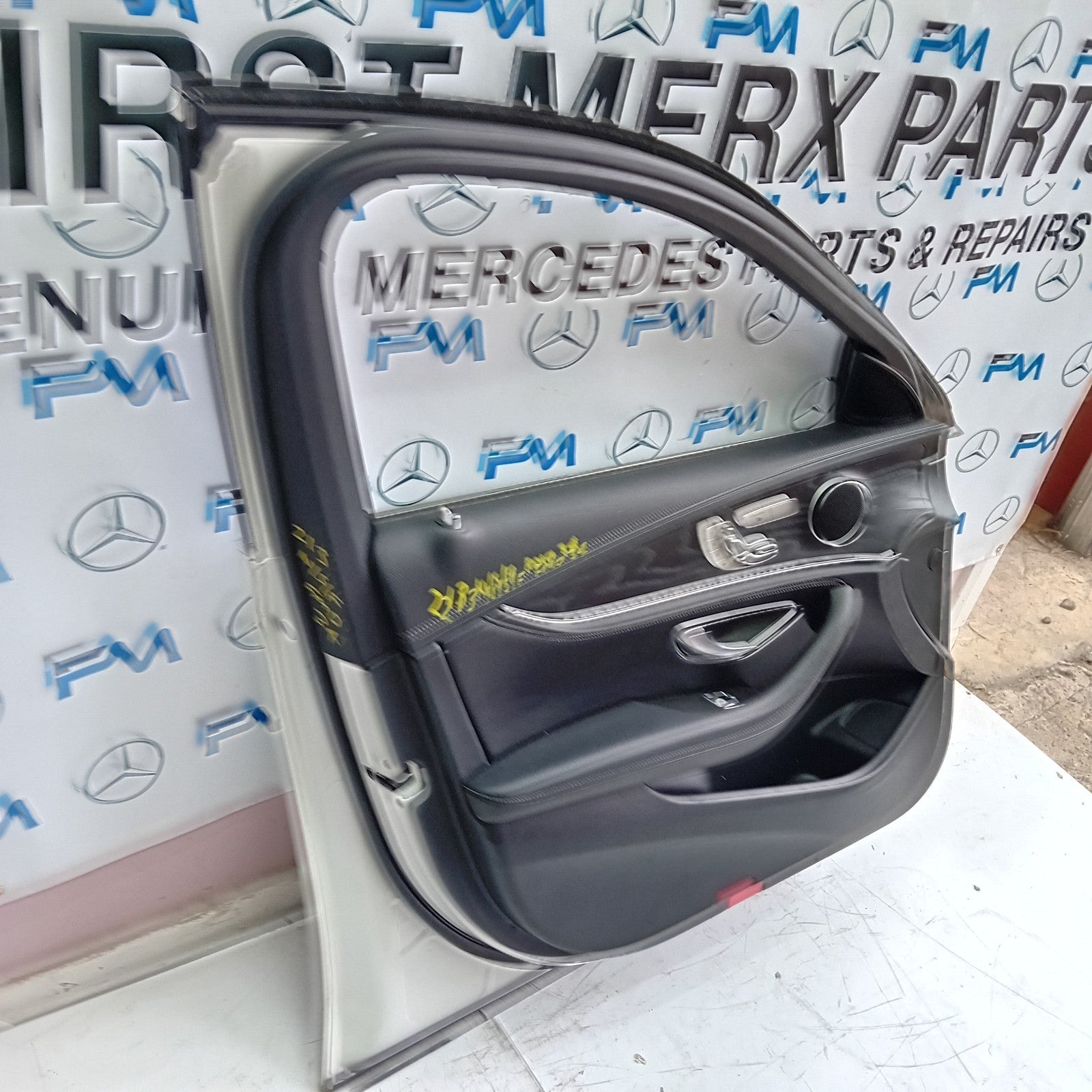 MERCEDES BENZ E-CLASS W213 PASSENGER SIDE FRONT DOOR N/S/F COMPLETE WHITE FMD34