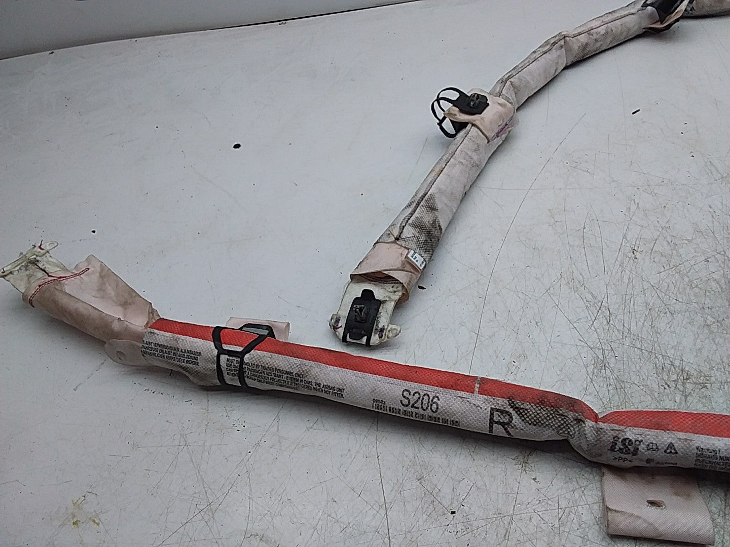 MERCEDES C-CLS W206 EST CURTAIN ROOF AIRBAG  DRIVER RIGHT A2068604102 FMR226