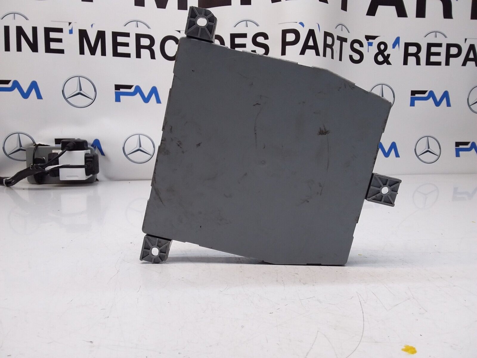 MERCEDES C-CLASS SAM CONTROL MODULE W205 A2059009321 FM00375