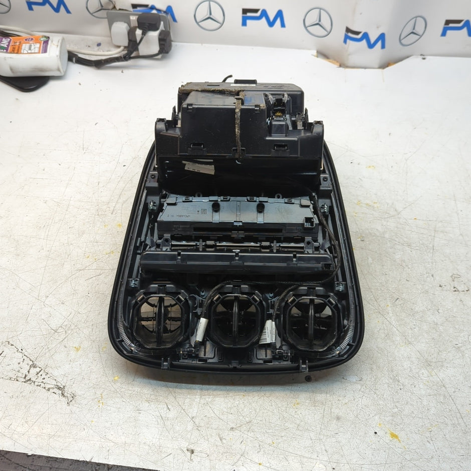  MERCEDES E-CLASS W205 CENTRE CONSOLE + 3 AIR VENT A2054402032 FM001407