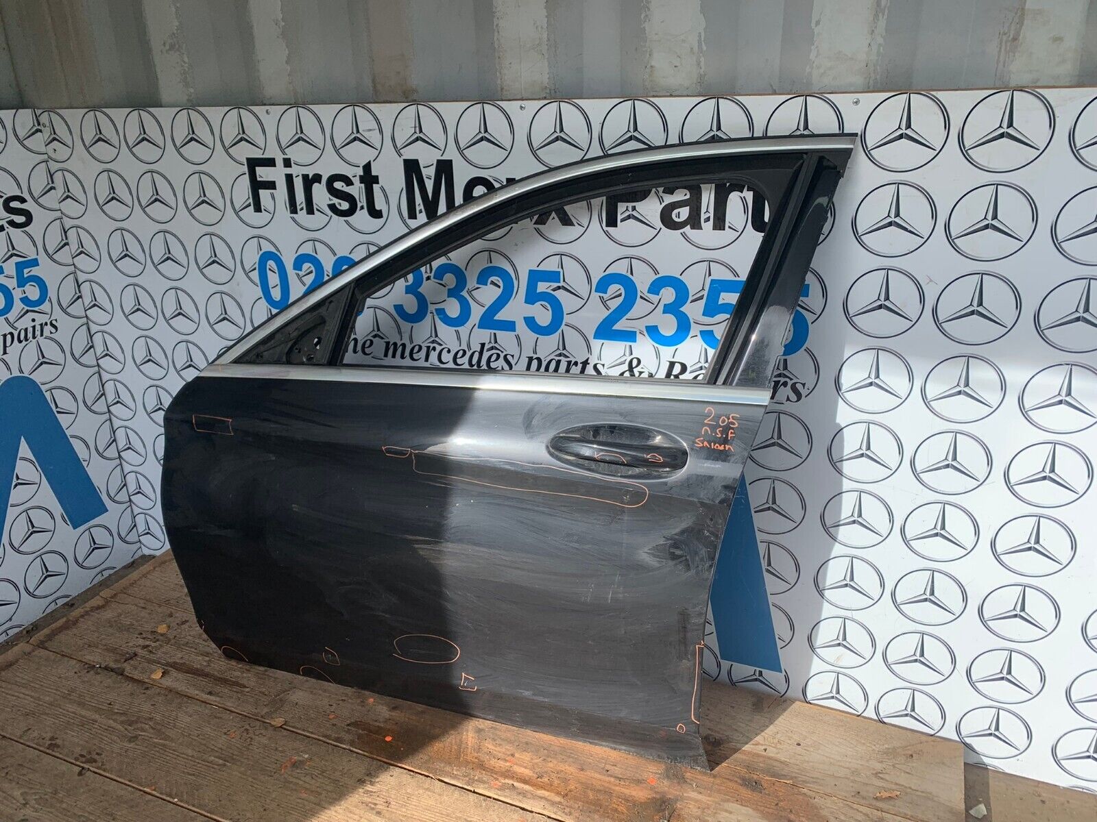 MERCEDES BENZ C CLASS W205 NEARSIDE FRONT LEFT DOOR 2013-2019