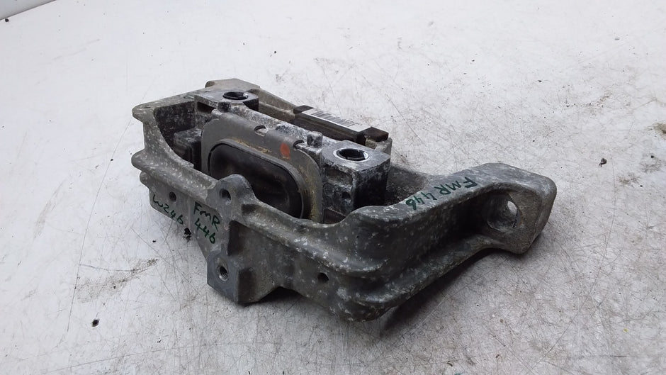 MERCEDES BENZ B-CLS W246 ENGINE MOUNT RIGHT SIDE DIESEL A2462401817 FMR446