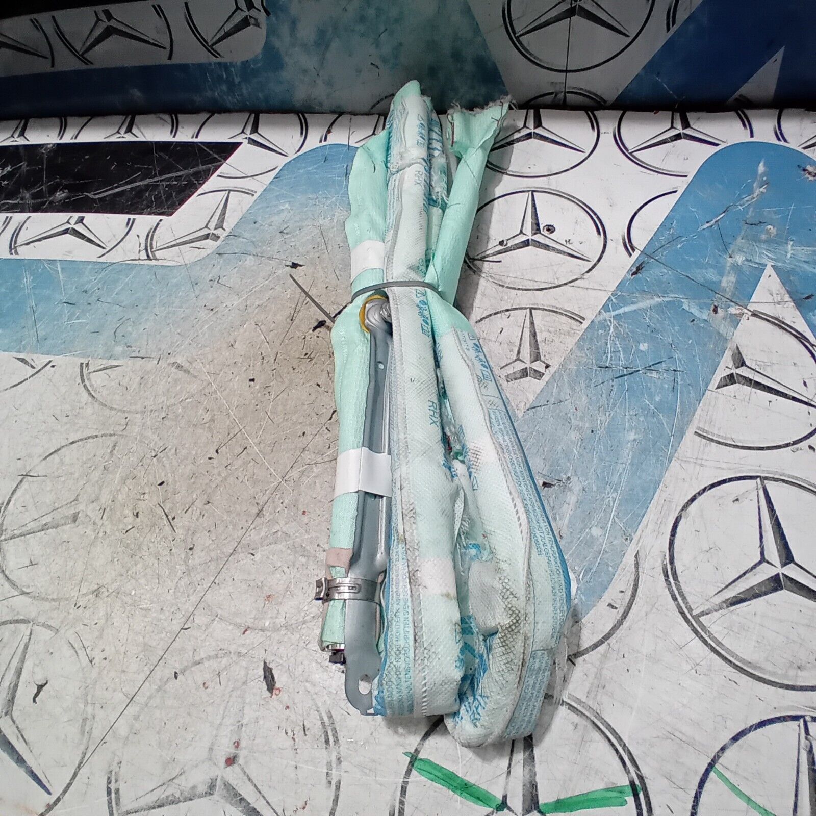 2021-2024 MERCEDES E CLASS  AIR BAG PASSENGER NEAR SIDE LEFT 2138600902 FM194