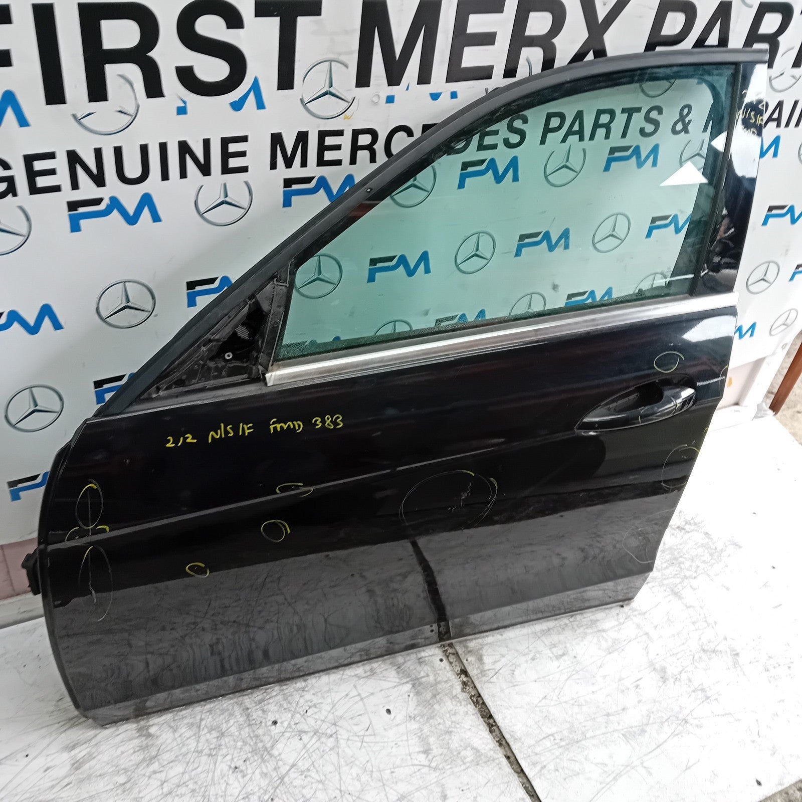 MERCEDES E-CLASS W212 PASSENGER FRONT DOOR NSF 2009-16 BLACK COMPLETE FMD383