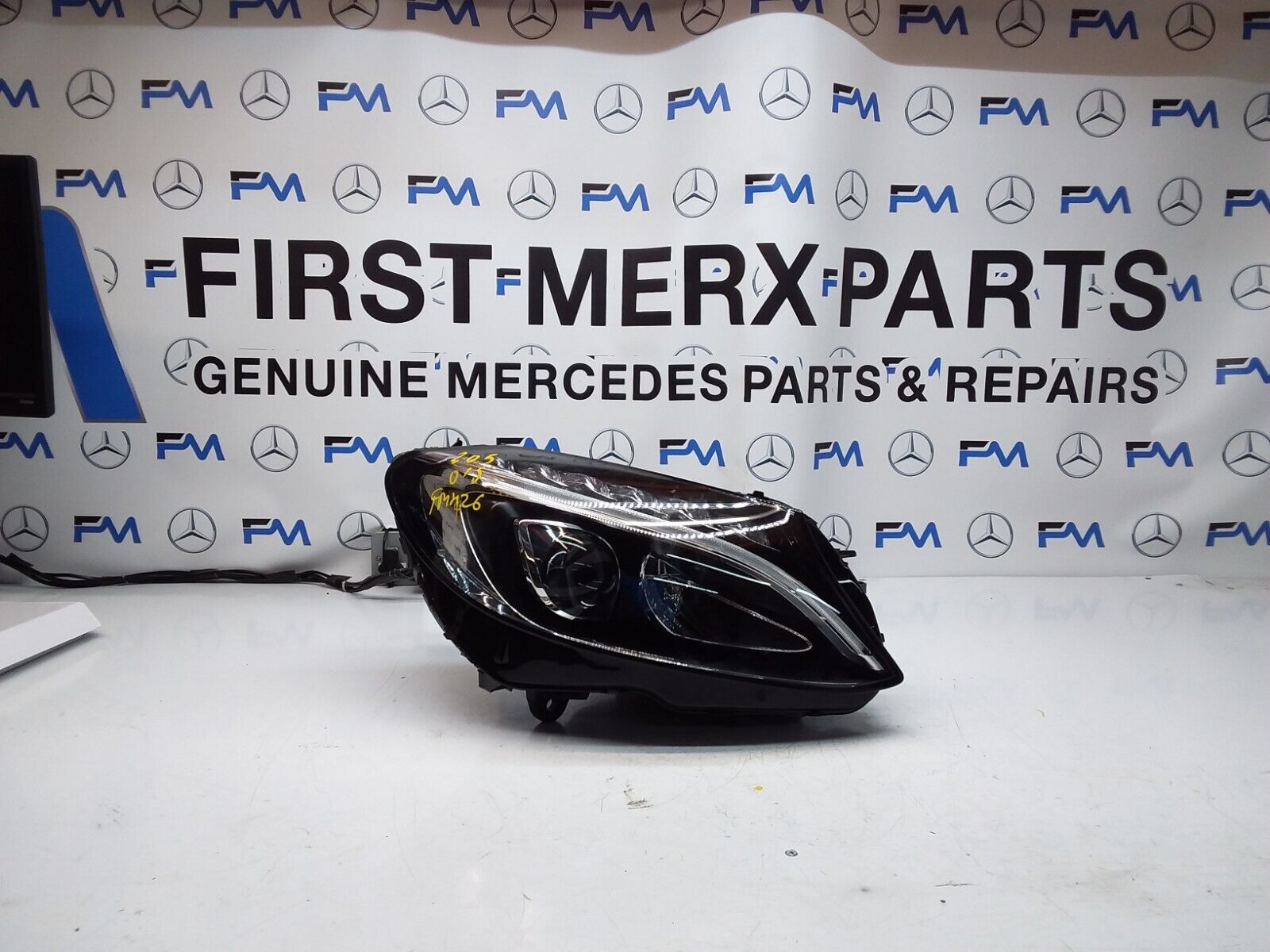 2018 MERCEDES C-CLASS W205 O/S DRIVER Side Front Headlight A20539062604 FMH26