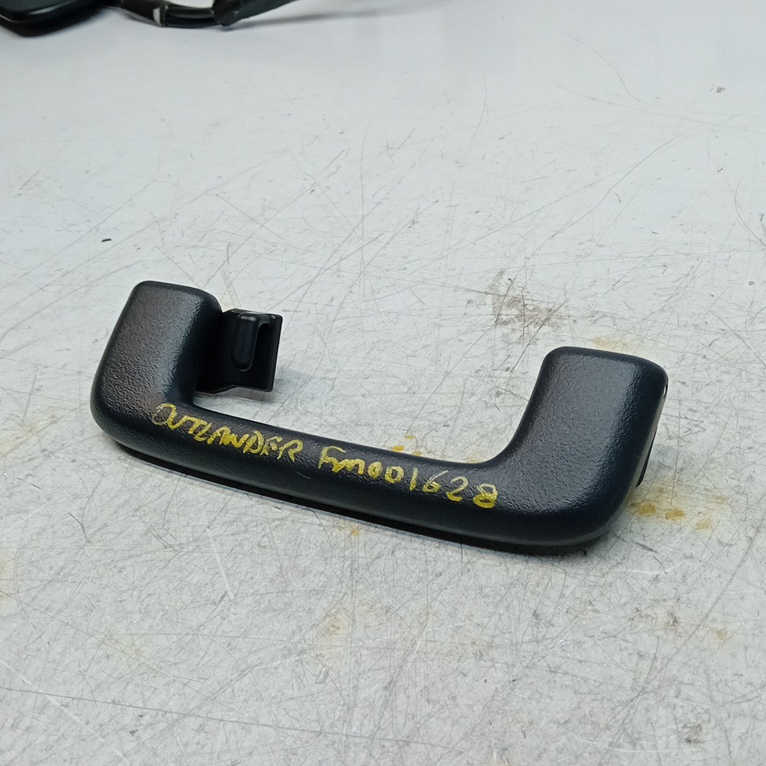 MITSUBISHI OUTLANDER MK3 LEFT OR RIGHT ROOF HANDLE BLACK FM001628
