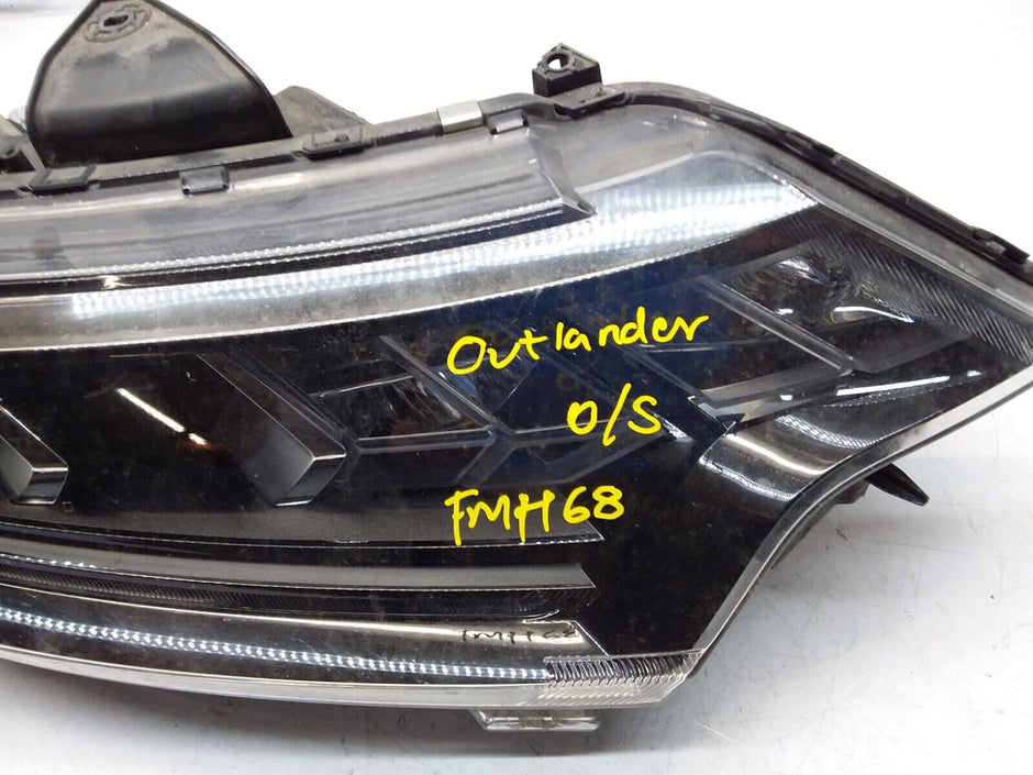 MITSUBISHI OUTLANDER MK3 2018 HEADLIGHT DRIVER SIDE LEFT R009A Z8CX FMH68
