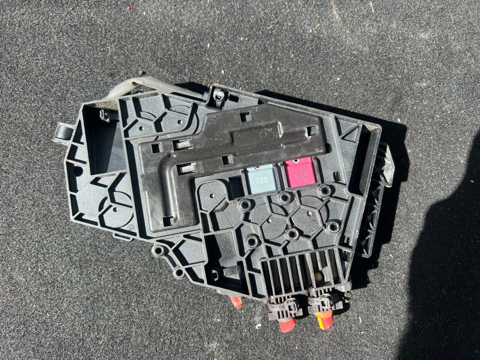 MERCEDES BENZ A CLASS W177 1.5 DIESEL FUSE RELAY BOX 2019 A1775404107