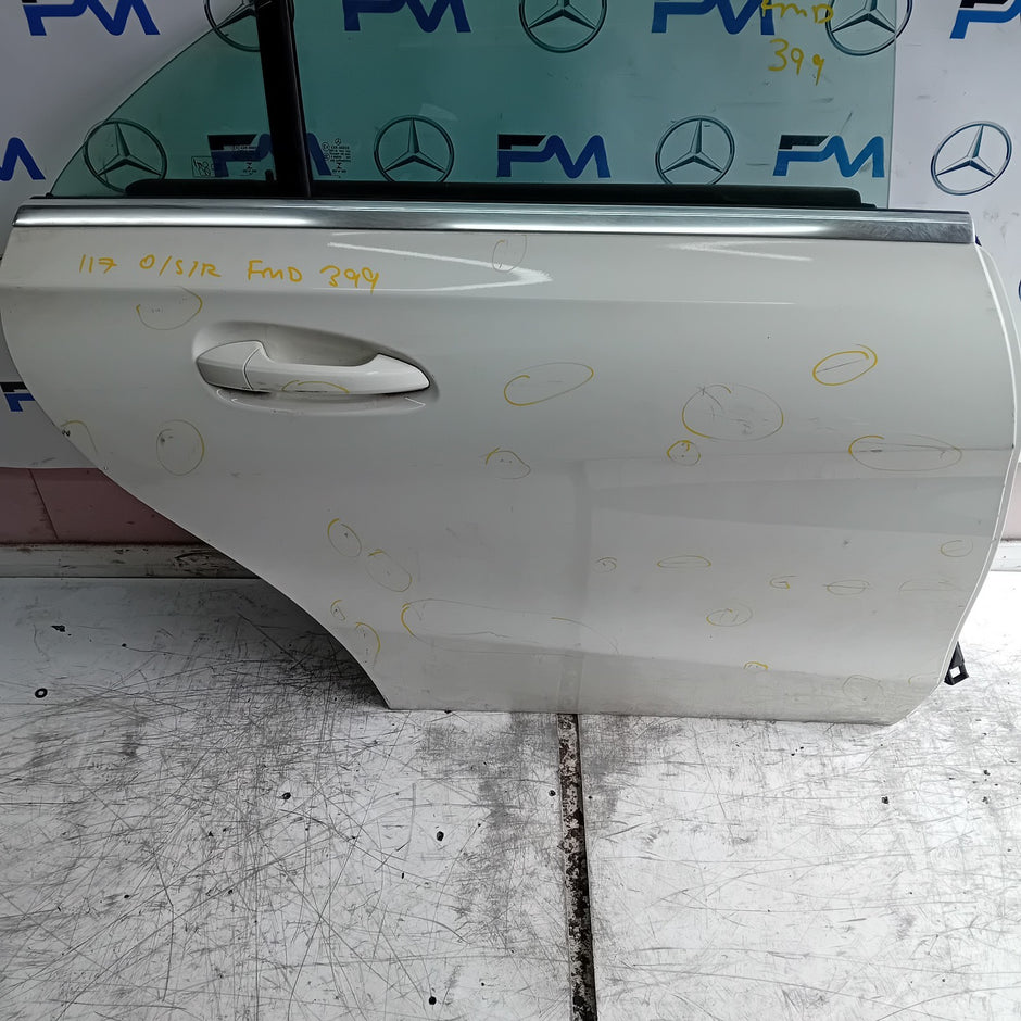 MEECEDS BENZ CLA W117 DRIVER FRONT DOOR OSF WHITE  2013-19 COMPLETE FMD399