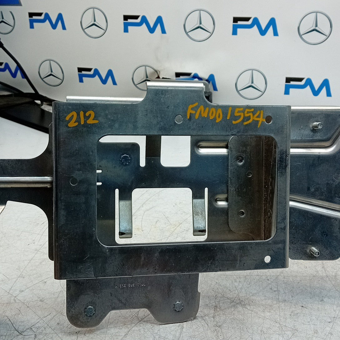 MERCEDES BENZ E-CLASS W212  2014-2021  RADIO TUNER BOX  A2125456140 FM001554