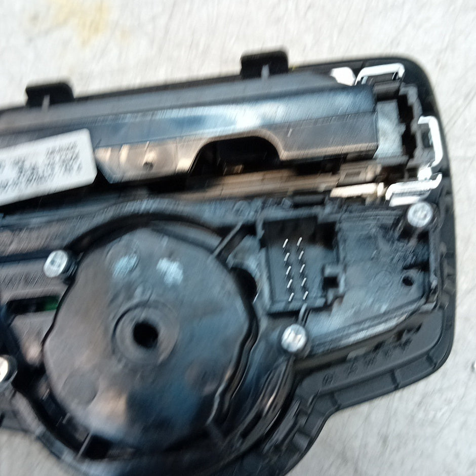 MERCEDES C-CLASS W205 HEADLIGHT CONTROL SWITCH 2014 A2059051810 FM001562