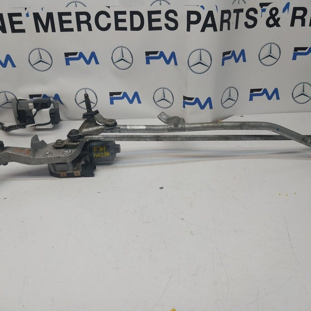 14-21 MERCEDES C CLASS WINDSCREEN WIPER MOTOR & LINKAGE FRONT A2058200940FM00216