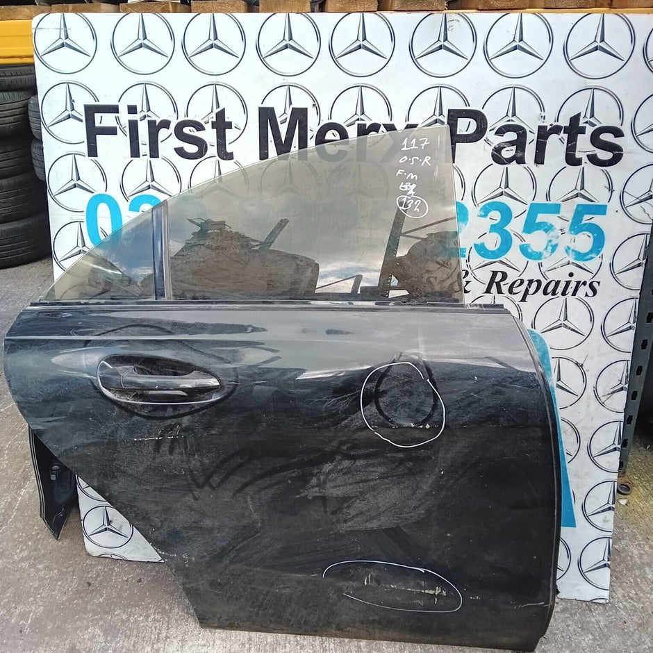 MERCEDES BENZ CLA  W117  DRIVER SIDE REAR DOOR ( OFF SIDE REAR )