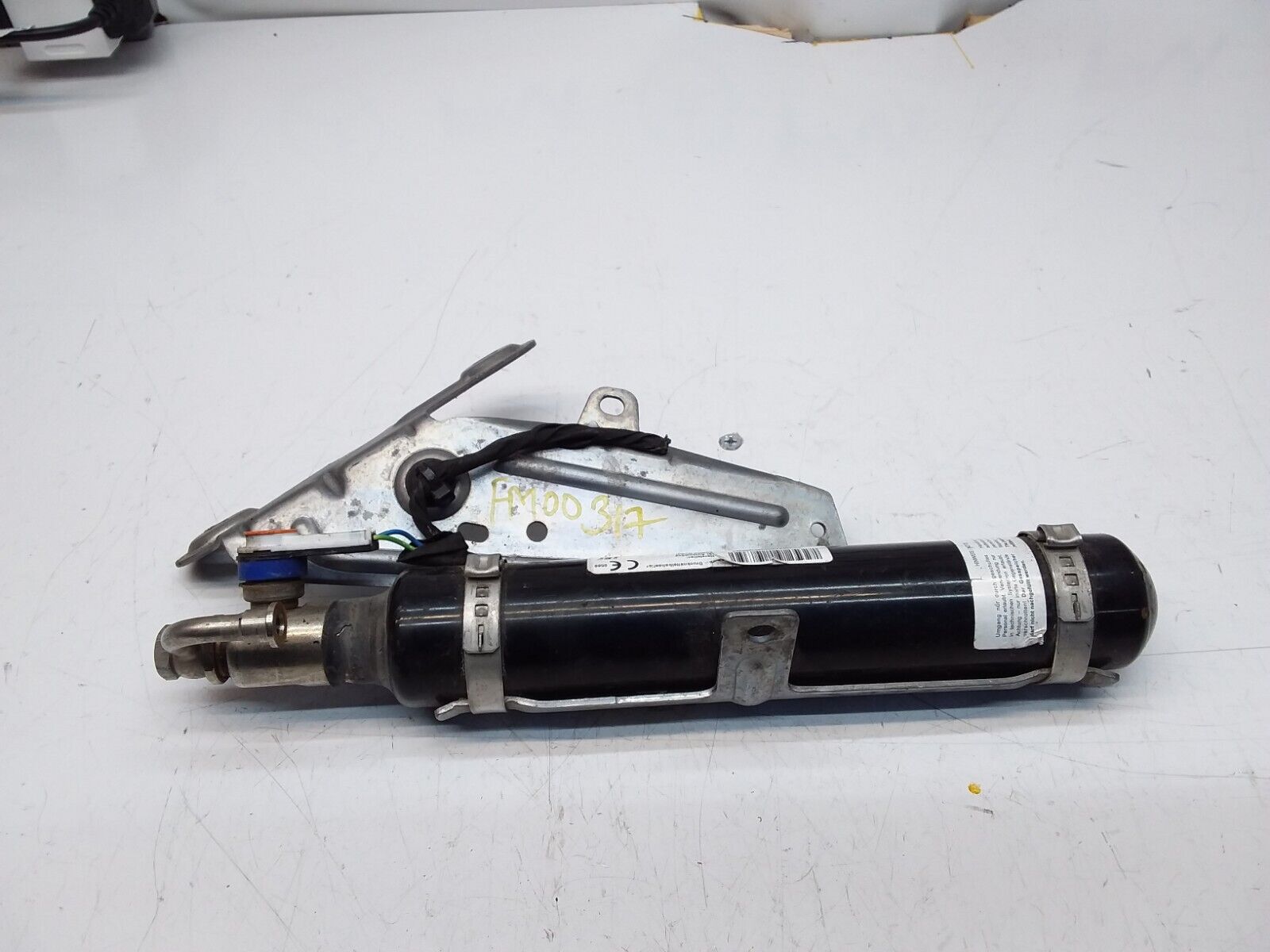 MERCEDES C-CLASS GAS GENERATOR ACCIDENT PROTECTION 2018 A2058604700 FM00317
