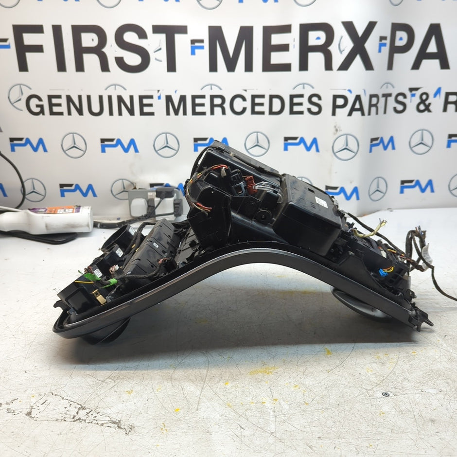  MERCEDES E-CLASS W205 CENTRE CONSOLE + 3 AIR VENT A2054402324 FM001405