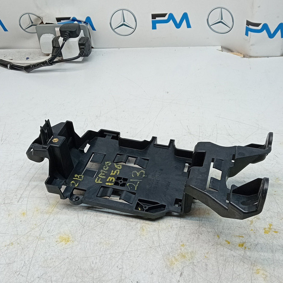 MERCEDES E-CLASS REAR BODY CONTROL MODULE BRACKET W213 A2135451140 2016 FM001356
