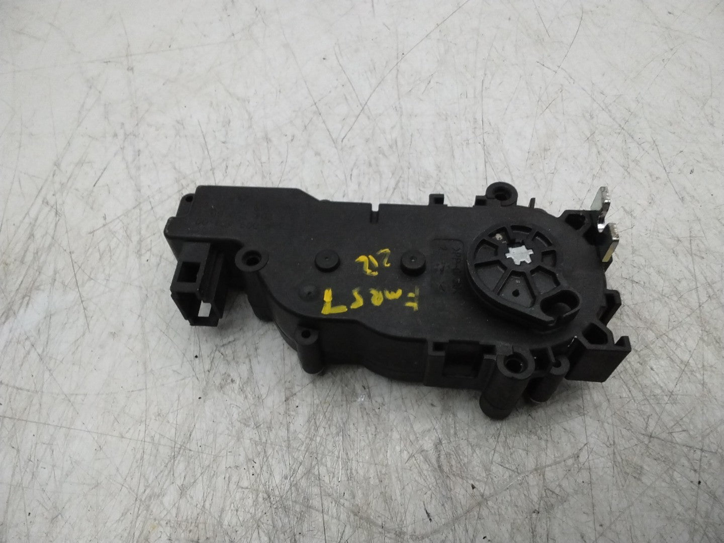 MERCEDES MERCEDES E-CLASS W212 REAR TAILGATE LOCK ACTUATOR  A2047500060 FMR57