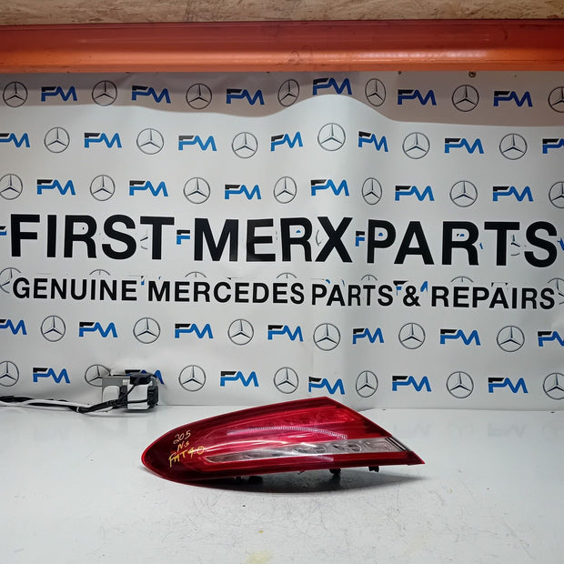 MERCEDES C-CLASS W205 COUPE 2016 REAR PASSENGER N/S TAIL LIGHT A2059066300 FMT40