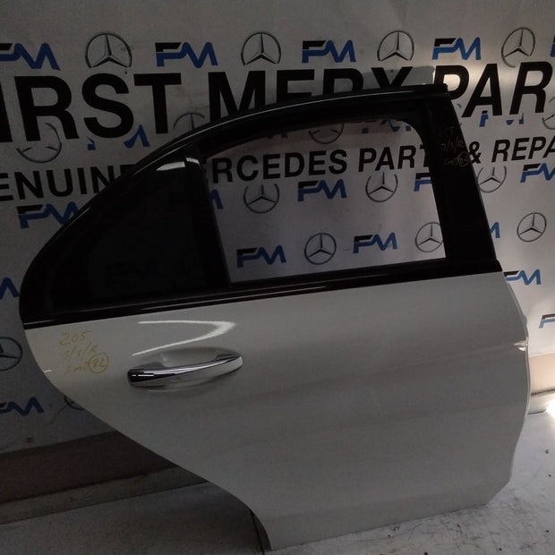 MERCEDES BENZ  C-CLASS W205 DRIVER SIDE REAR DOOR O/S/R COMPLETE WHITE FMD82