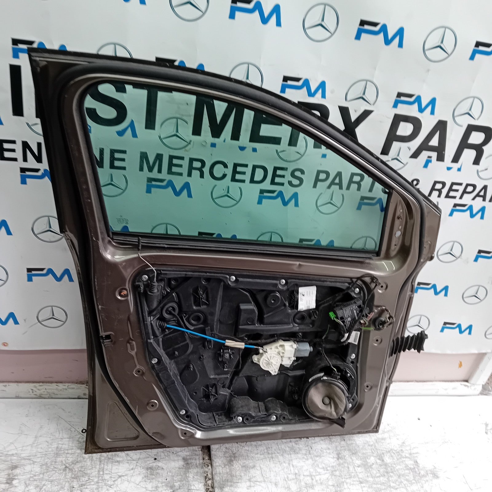 MERCEDES B-CLASS W246 PASSENGER FRONT DOOR NSF BROWN 2012-19 COMPLETE FMD387