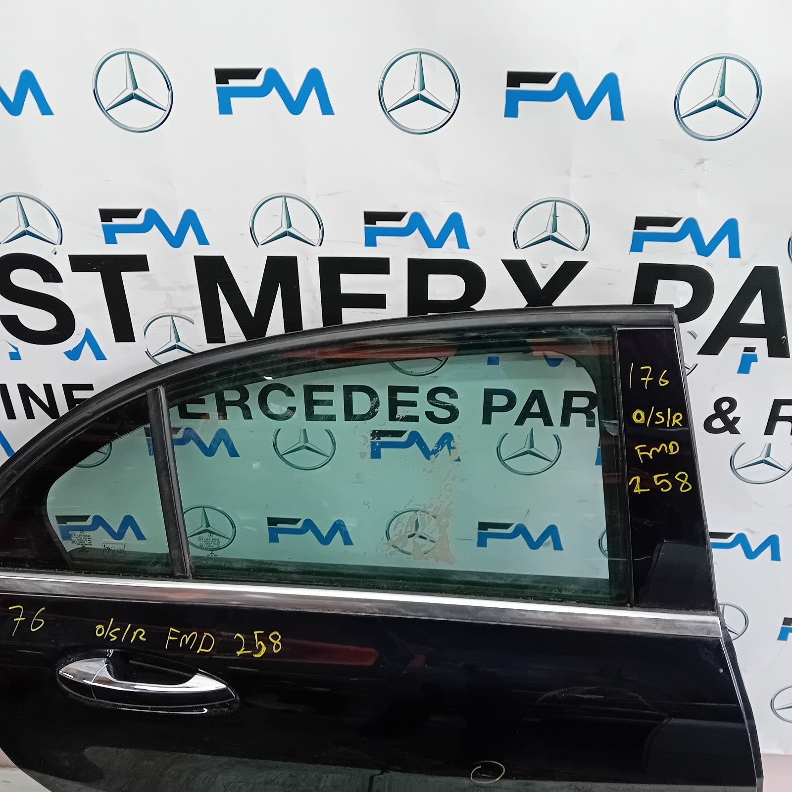 MERCEDES A-CLASS W176 SLN DRIVER REAR DOOR OSR BLACK 2012-18 COMPLETE FMD258