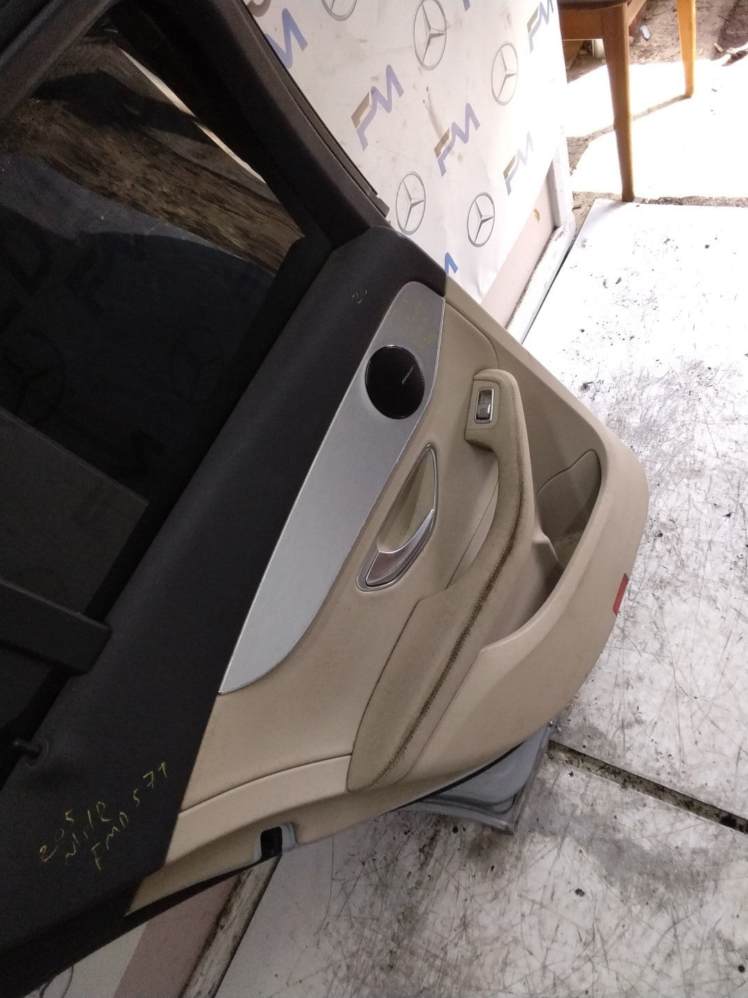 MERCEDES C-CLS W205 EST PASSENGER REAR DOOR NSR SILVER 2014-21 COMPLETE FMD579