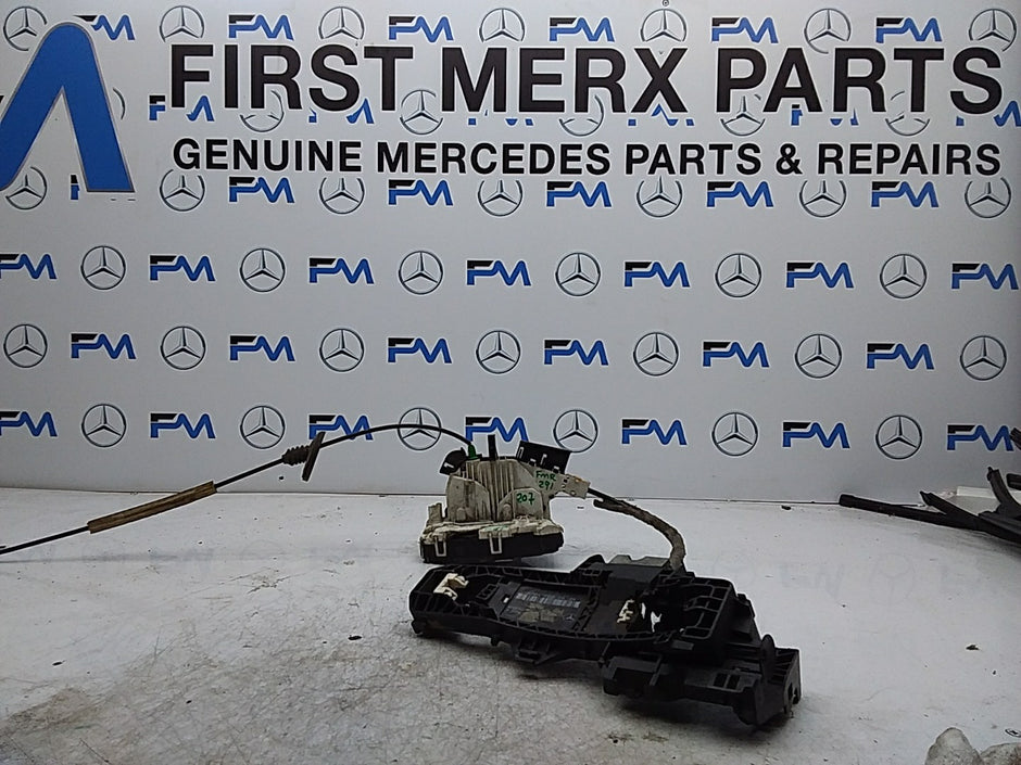 MERCEDES E-CLS C207 COUPE DRIVER FRONT DOOR LOCK MECHANISM  A2077601440 FMR291