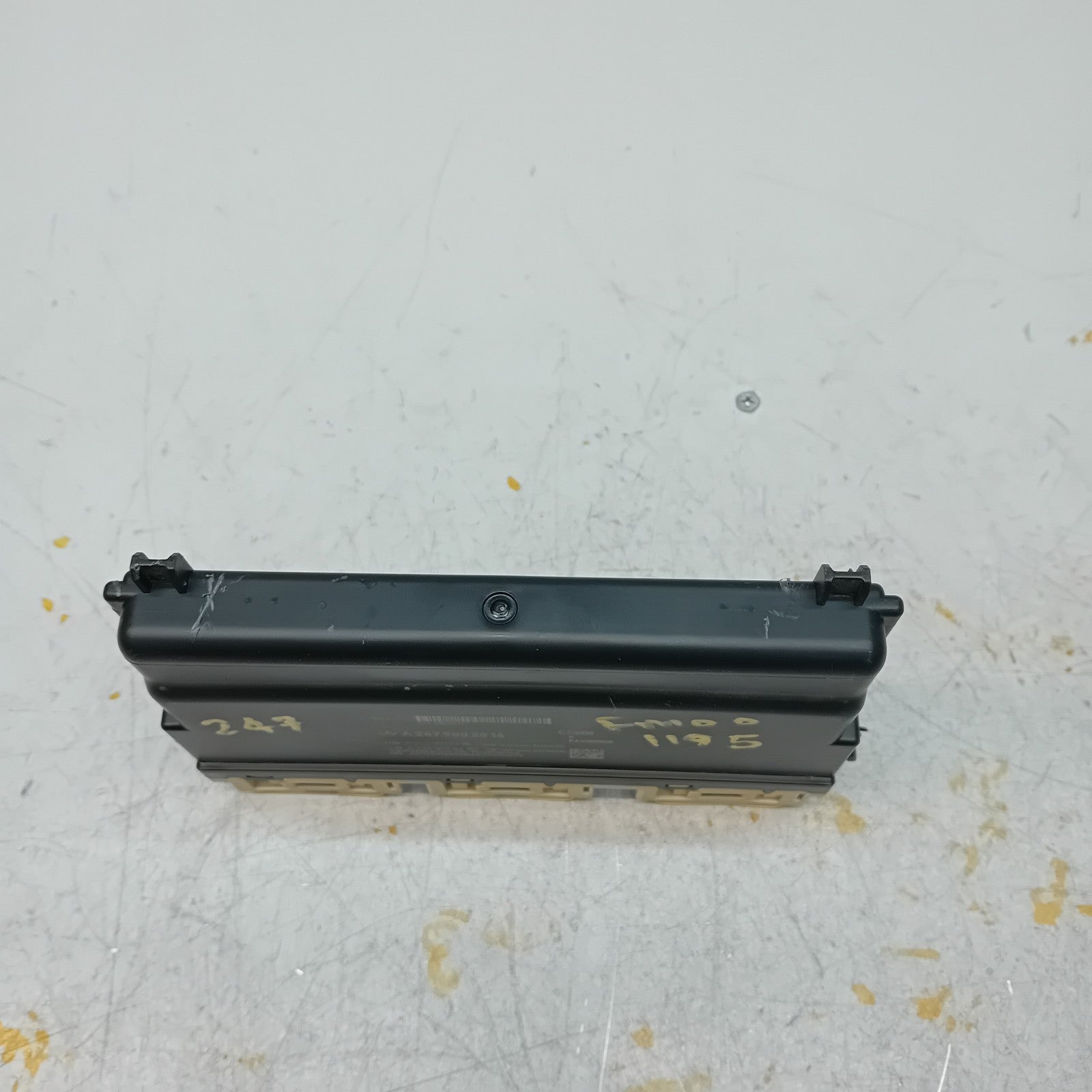 MERCEDES C-CLASS W205 FRONT LEFT SEAT CONTROL MODULE A2479003814 FM001195