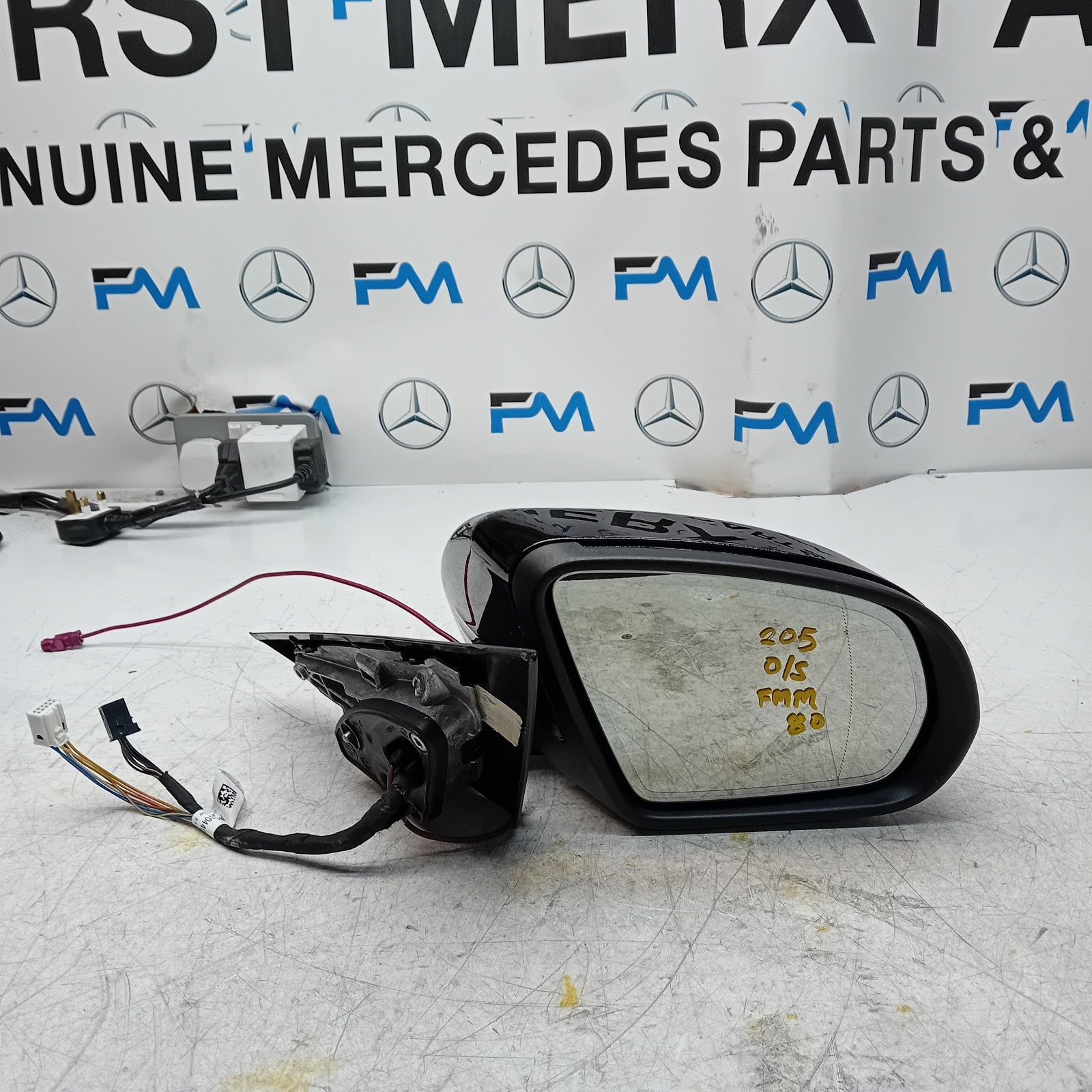 MERCEDES BENZ  C-CLASS W205 DRIVER WING MIRROR OS BLACK PL A2058104402 FMM80