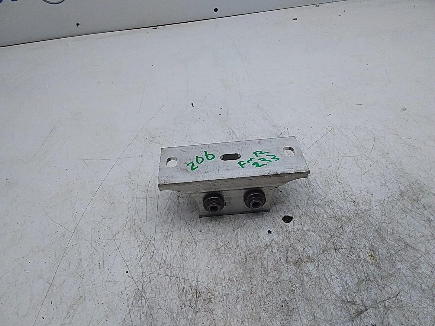 MERCEDES C-CLS W206 REINFORCEMENT MOUNTING RAIL A2066203802 FMR233