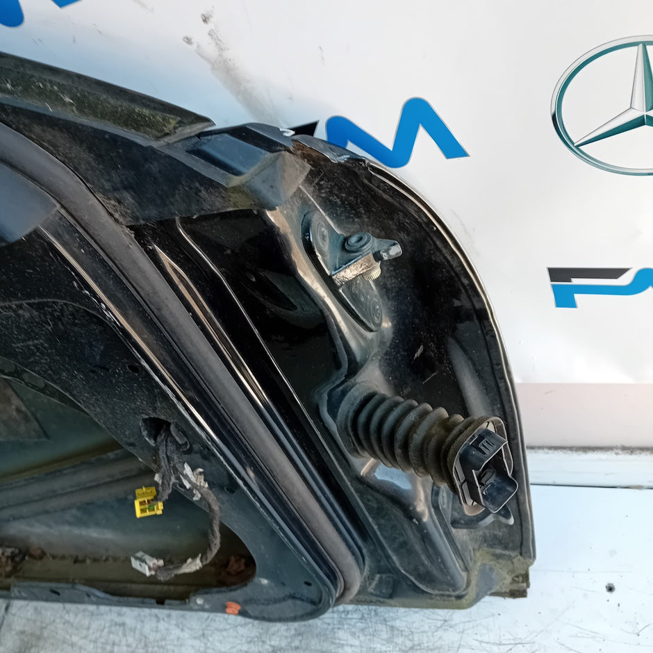 MERCEDES BENZ  BENZ C-CLASS W204 PASSENGER FRONT DOOR NSF 2012 BLACK FMD527