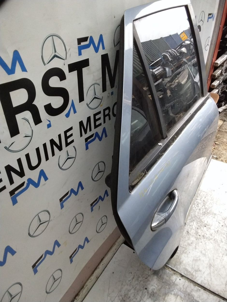 MERCEDES M-CLASS W164  DRIVER REAR DOOR OSR BLUE 2005-2011 COMPLETE FMD563