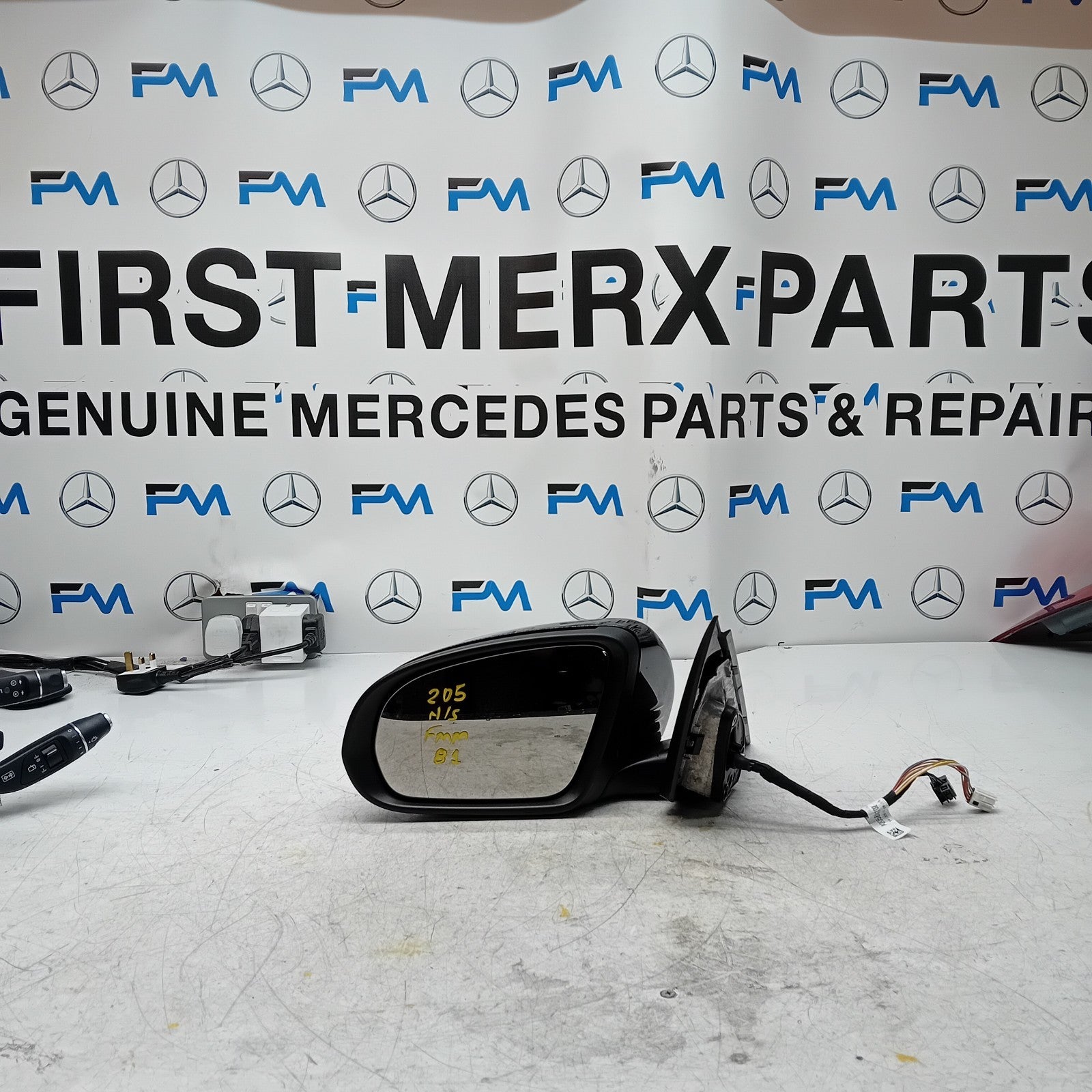 MERCEDES BENZ C-CLASS W205 PASSENGER WING MIRROR NS BLACK PL A2058104702 FMM81
