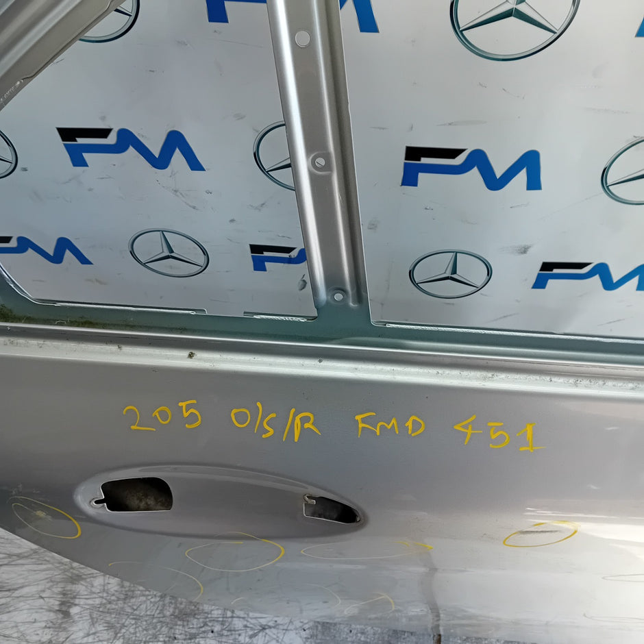 MERCEDES C-CLASS W205 SLN DRIVER REAR DOOR OSR SILVER 2014 ON FMD451