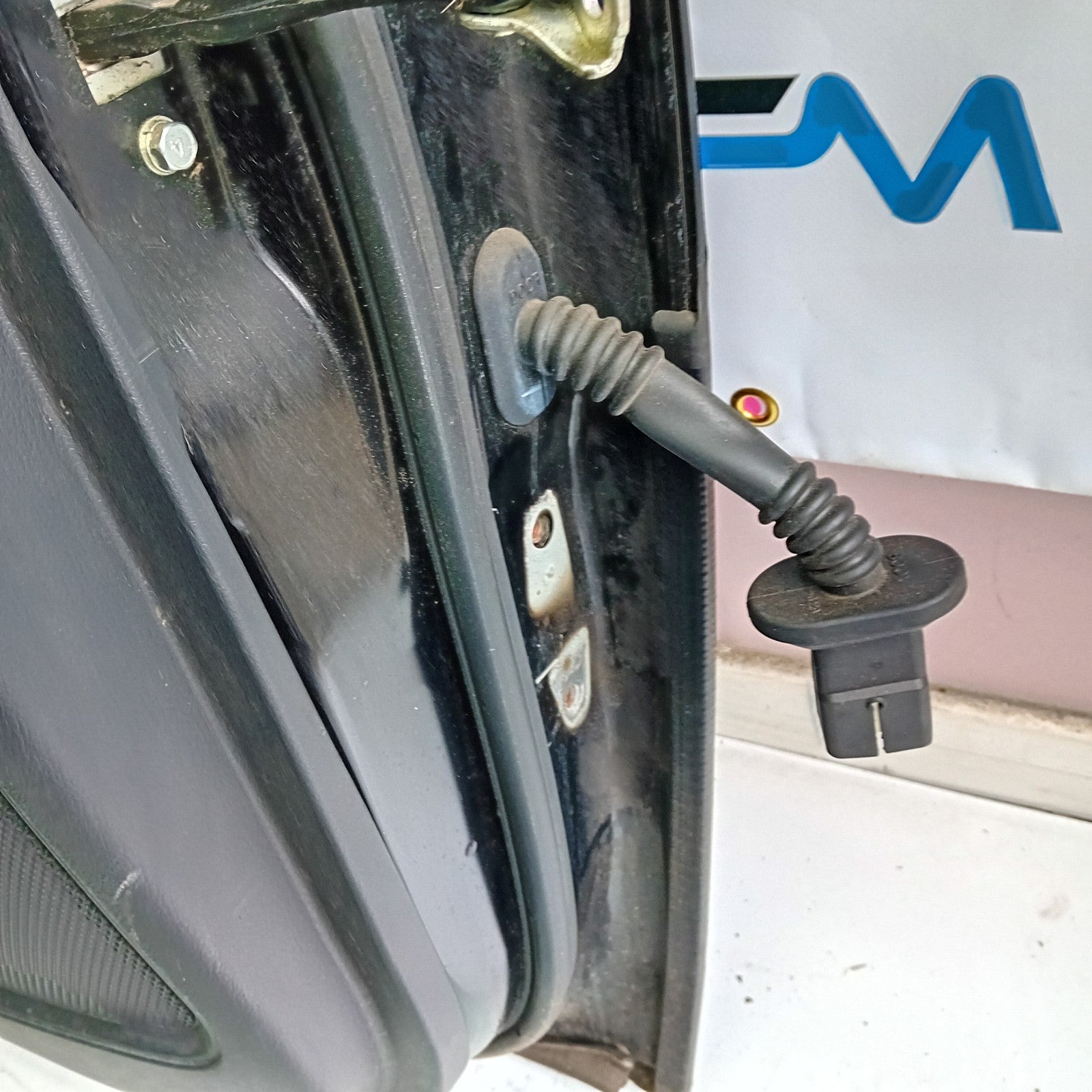 MITSUBISH OUTLANDER PASSENGER SIDE REAR DOOR N/S/R COMPLETE BLACK FMD35
