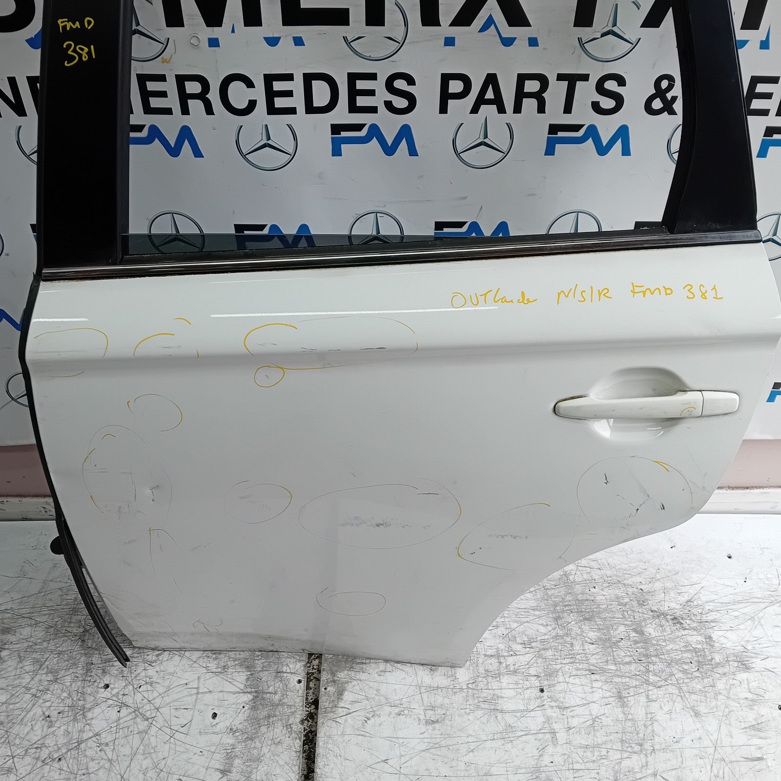 MITSUBISHI OUTLANDER MK3 PASSENGER REAR DOOR NSR 2013 WHITE FMD381