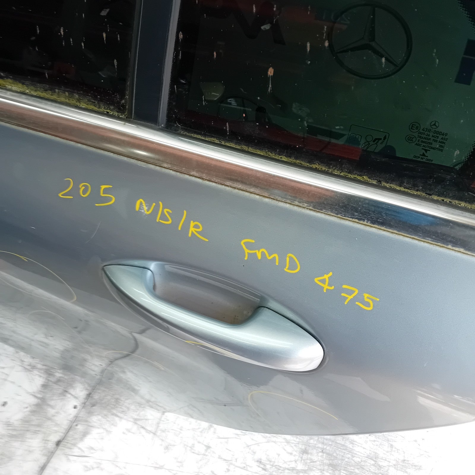 MERCEDES C-CLASS W205 PASSENGER REAR DOOR NSR SILVER 2014 ON COMPLETE FMD475