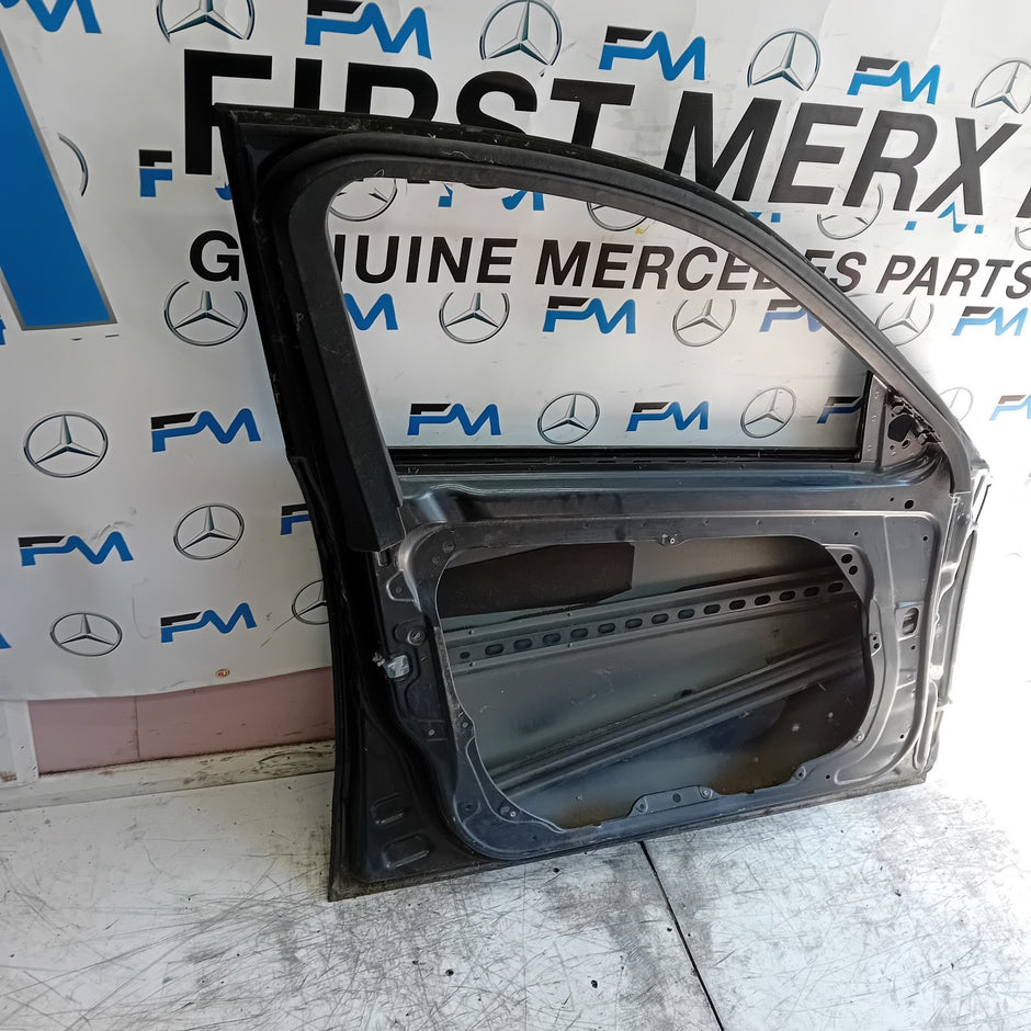 MERCEDES BENZ  E-CLASS W212 PASSENGER FRONT DOOR NSF 2015  GREY FMD522