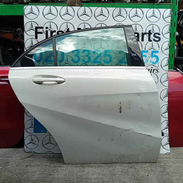 MERCEDES BENZ B-CLASS  W246  DRIVER SIDE REAR DOOR ( OFF SIDE REAR )