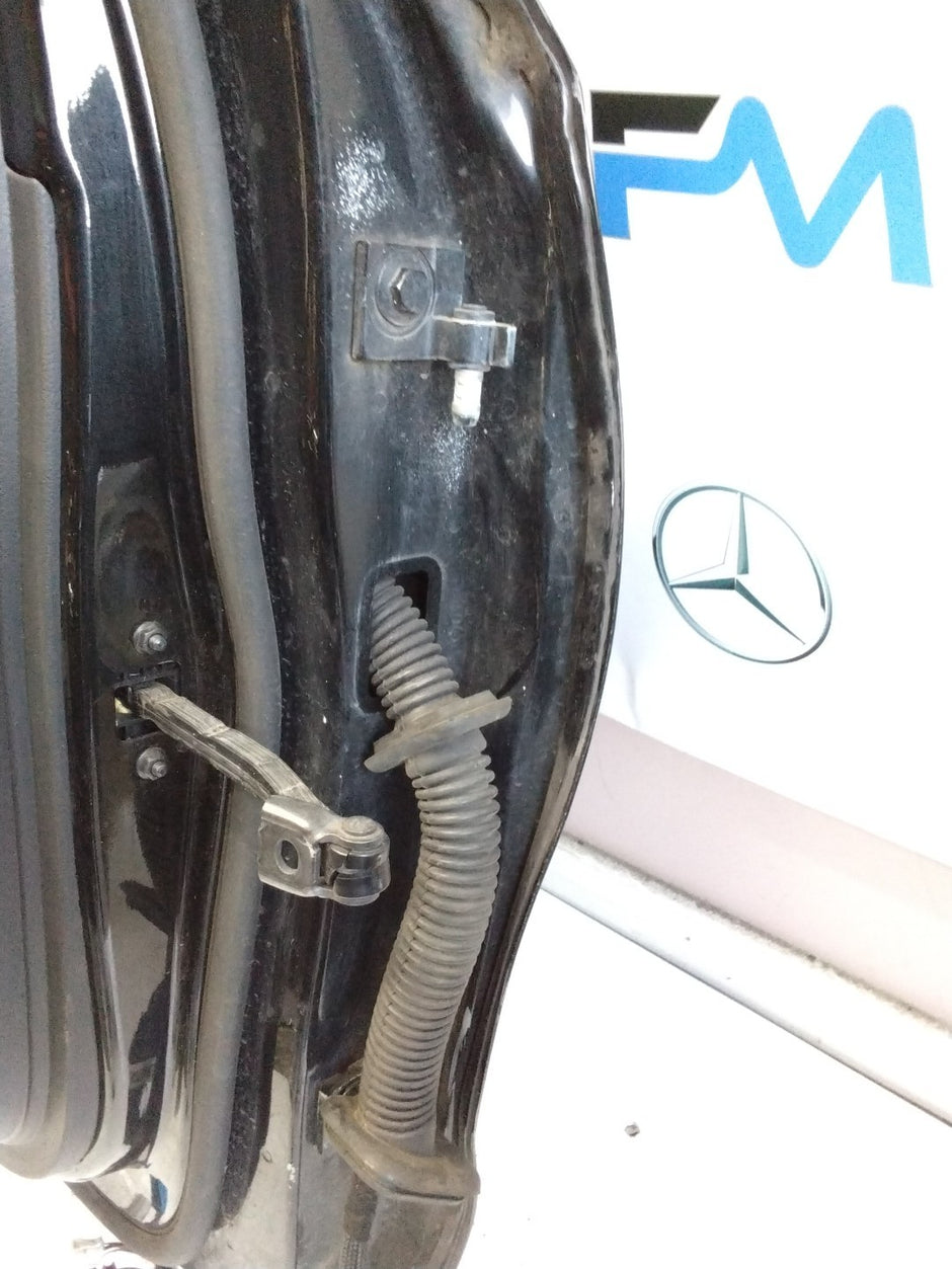 MERCEDES A-CLASS W177 PASSENGER SIDE FRONT DOOR N/S/F COMPLETE BLACK FMD104