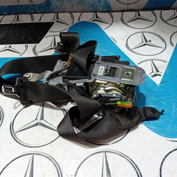 MERCEDES E CLASS (212) Front Right Saloon/Estate SEAT BELT  09-16
