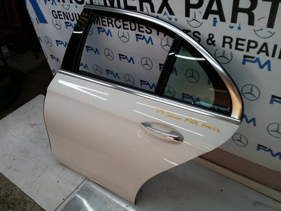 MERCEDES E CLASS W213 SALOON PASSENGER REAR DOOR (NEAR SIDE REAR) WHITE FMD22