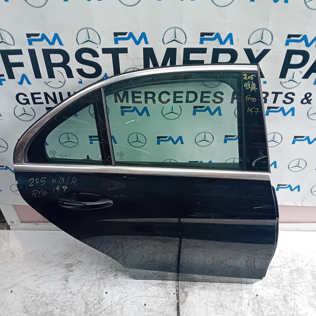 MERCEDES BENZ C-CLASS W205 DRIVER SIDE REAR DOOR O/S/R BLACK  COMPLETE FMD147