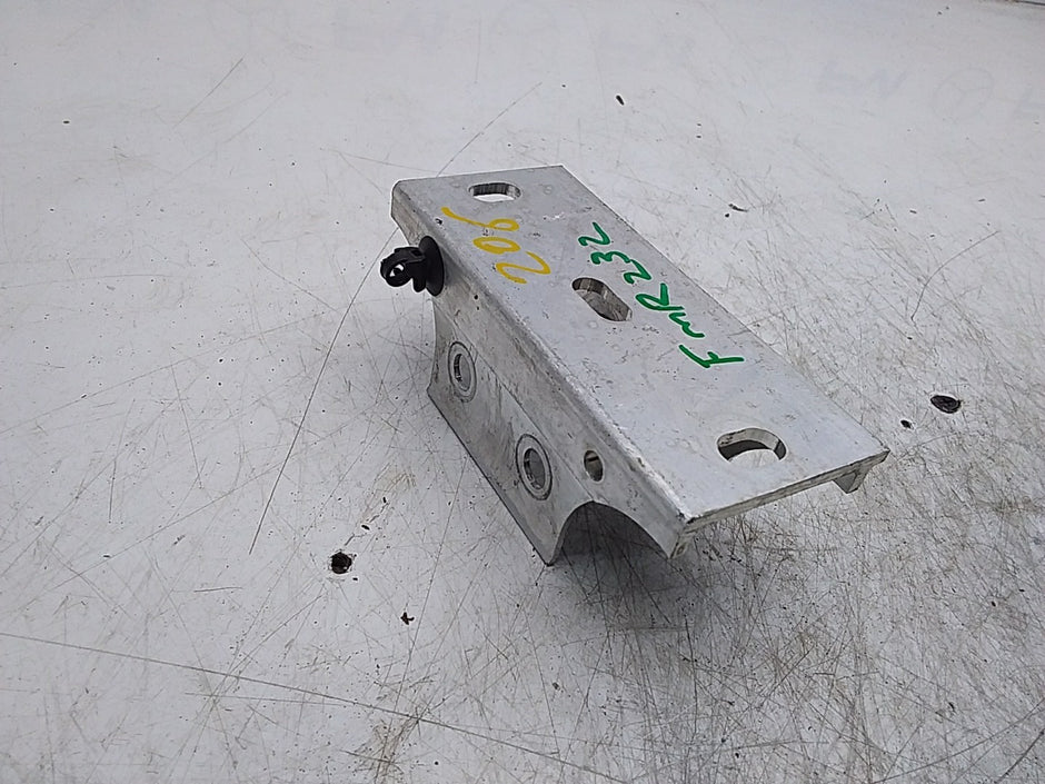MERCEDES C-CLS W206 REINFORCEMENT MOUNTING RAIL A2066203802 FMR232